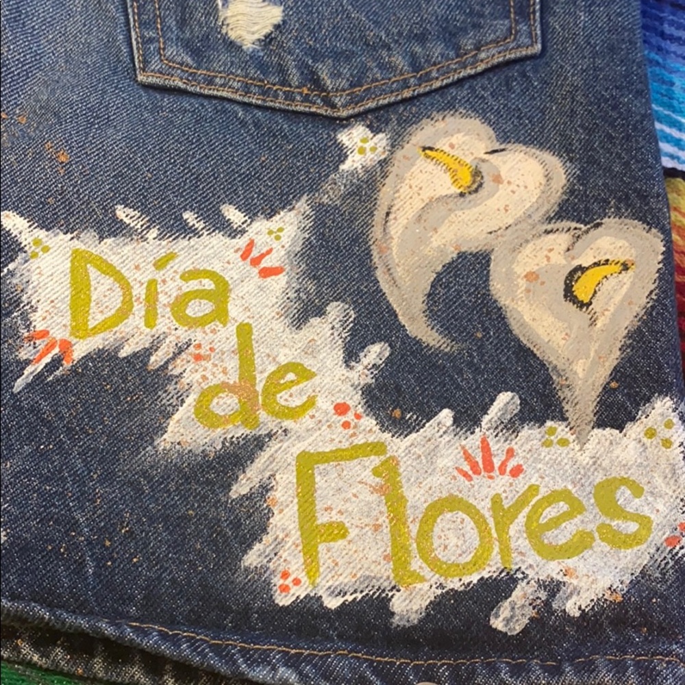 🎨 Mexican Painted Levi’s Jean Skirt Sz 8 29 NWT - Picture 15 of 15